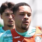 Sem Vitor Roque e convocados, Palmeiras se prepara para enfrentar o Grêmio