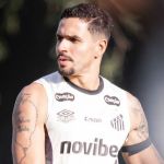 Lucas Veríssimo vai reestrear pelo Santos contra o Inter? Zagueiro responde