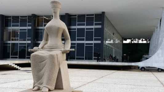 Ministros do STF proíbem reclassificação de cargos para criação de “penduricalhos”