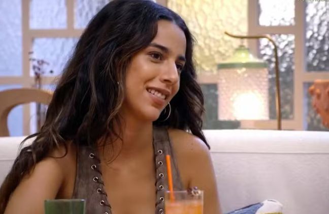 Marina Sena revela detalhe sobre namoro com Juliano Floss: ‘sobrevive através de nudes’