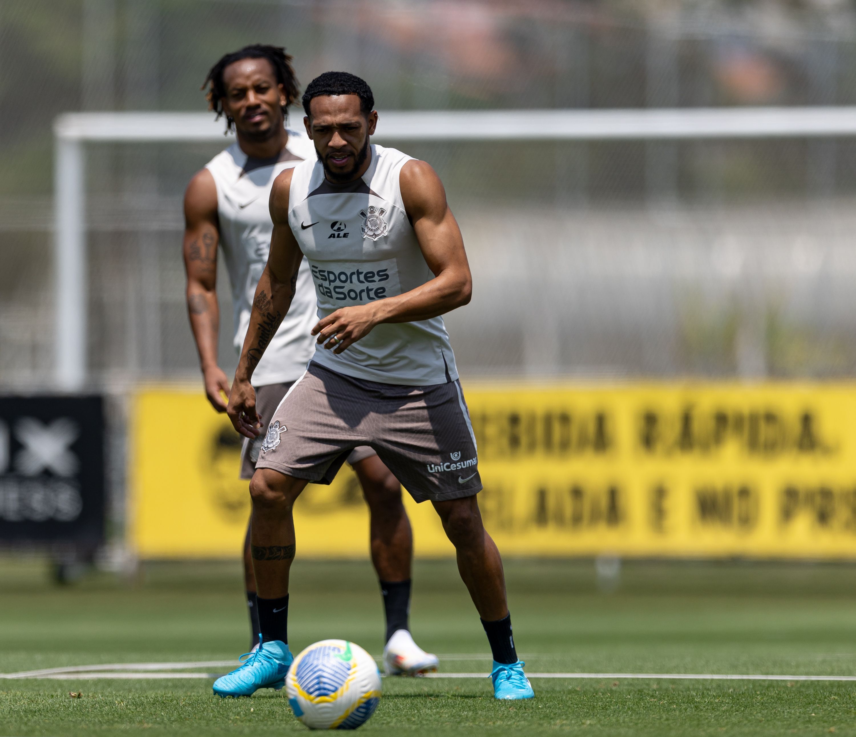 José Martínez retorna ao Corinthians e se coloca à disposição de Ramón