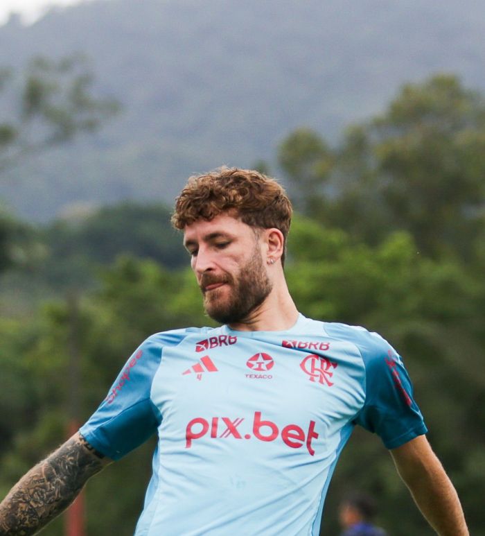 Léo Pereira, ex-Athletico, está na sexta temporada pelo Flamengo