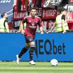 Lateral mineiro comemora bom momento no futebol alemão; veja números