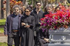 Enterro de Odete Roitman