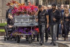 Enterro de Odete Roitman