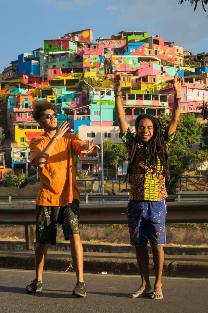 O bairro Alto Vera Cruz, localizado na região leste de Belo Horizonte, foi o primeiro a entrar para o mapa da arte urbana com um mural composto por pinturas em 41 casas