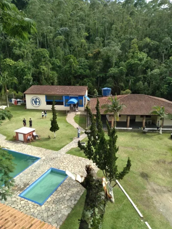 A Associação Renovar Vidas fica em Itapecerica da Serra, região metropolitana de SP