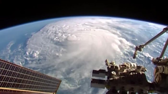 Voos do Brasil para a Flórida são cancelados por conta do Furacão Milton | CNN Brasil