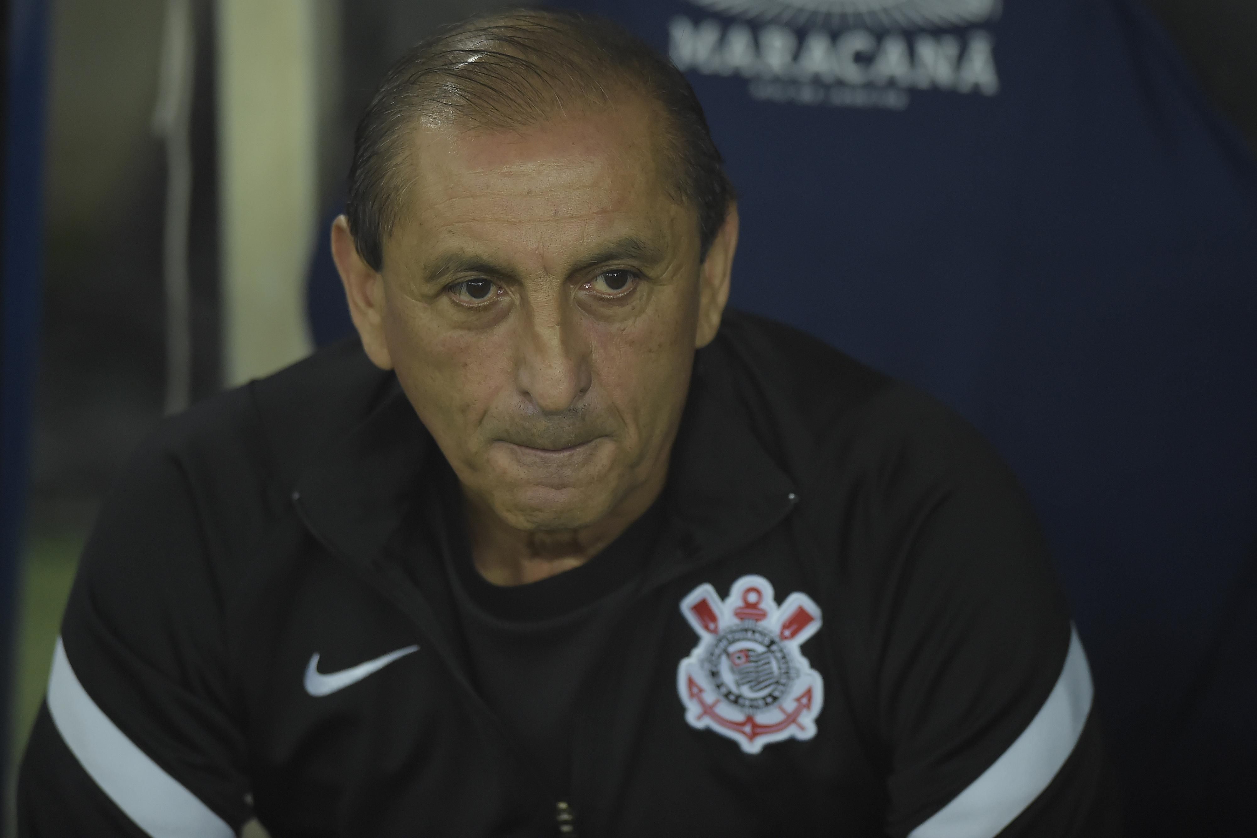 Ramón Díaz enaltece Flamengo, mas vê Corinthians vivo na Copa do Brasil