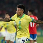 Ataque do Botafogo salva, e Brasil vence o Chile de virada pelas Eliminatórias