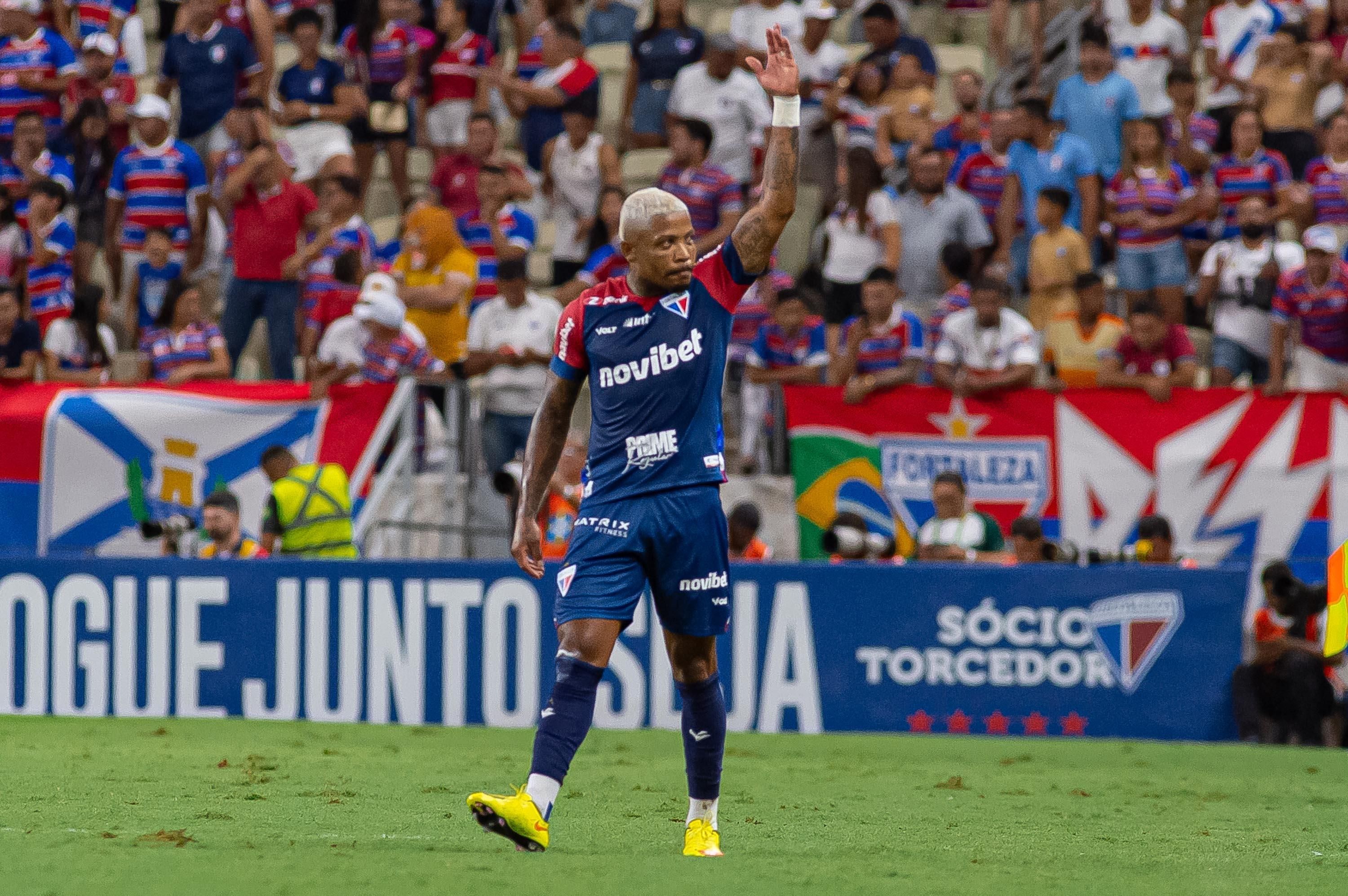 Veja o que o árbitro colocou na súmula sobre expulsão de Marinho contra o Atlético