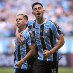 Grêmio vira sobre o Atlético-GO, volta a vencer e se distancia do Z4 do Brasileiro