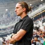 Filipe Luís entra para lista de campeões como jogador e técnico do Flamengo; veja