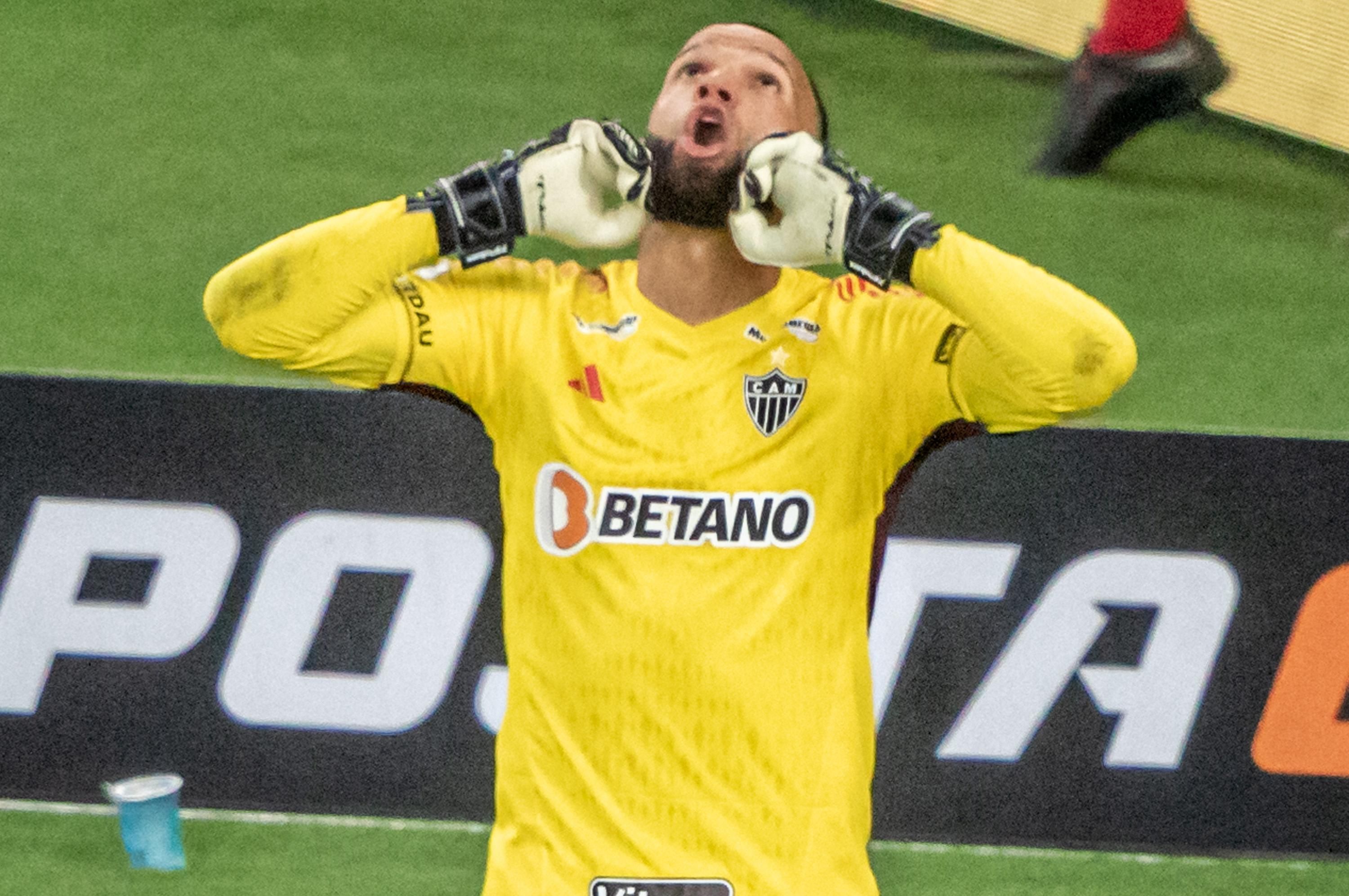 Contra o Flamengo, Everson defendeu mais um pênalti pelo Atlético; veja números