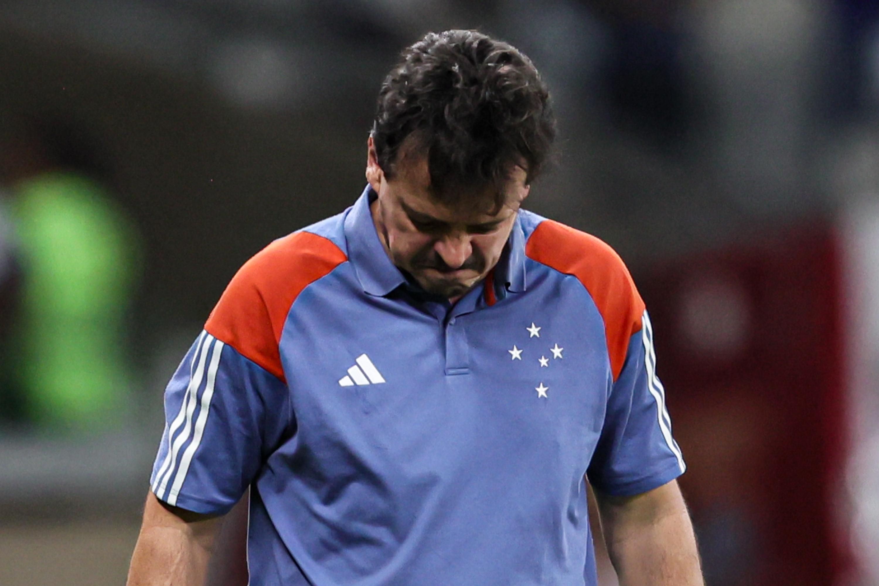 Fernando Diniz deixa comando técnico do Cruzeiro