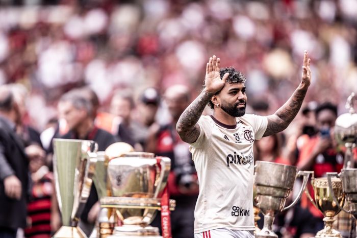 Gabigol foi homenageado antes do último jogo pelo Flamengo