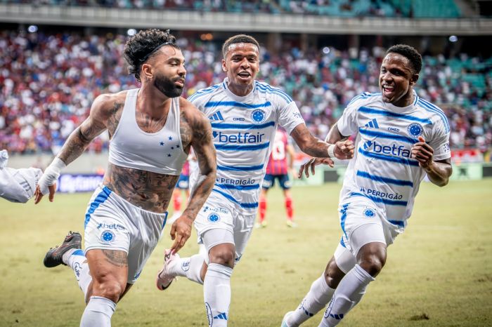 Gabigol, Arroyo e Sinisterra saíram do banco para garantir a vitória do Cruzeiro diante do Bahia