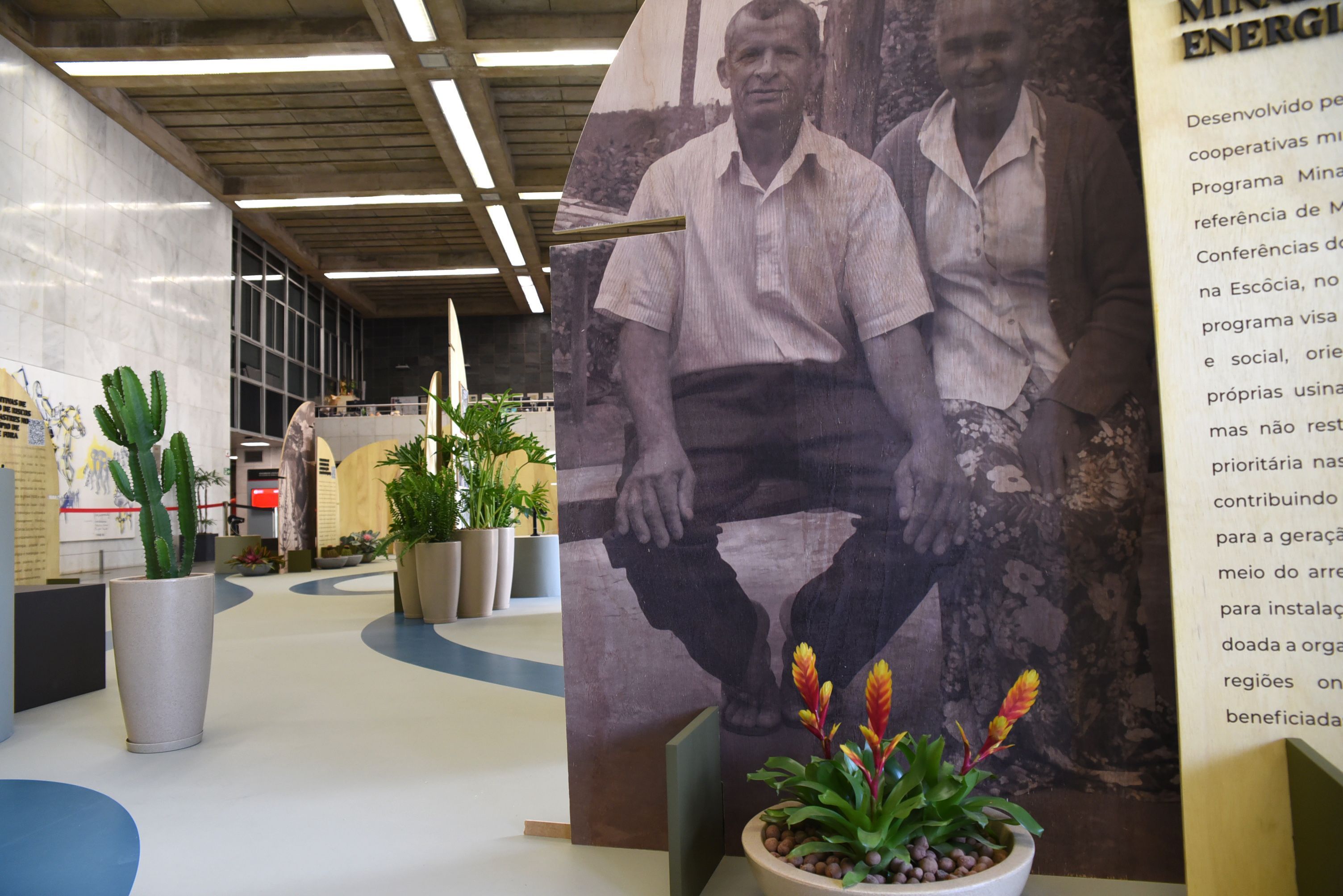 Assembleia de Minas realiza exposição sobre a convivência com a crise climática no Estado