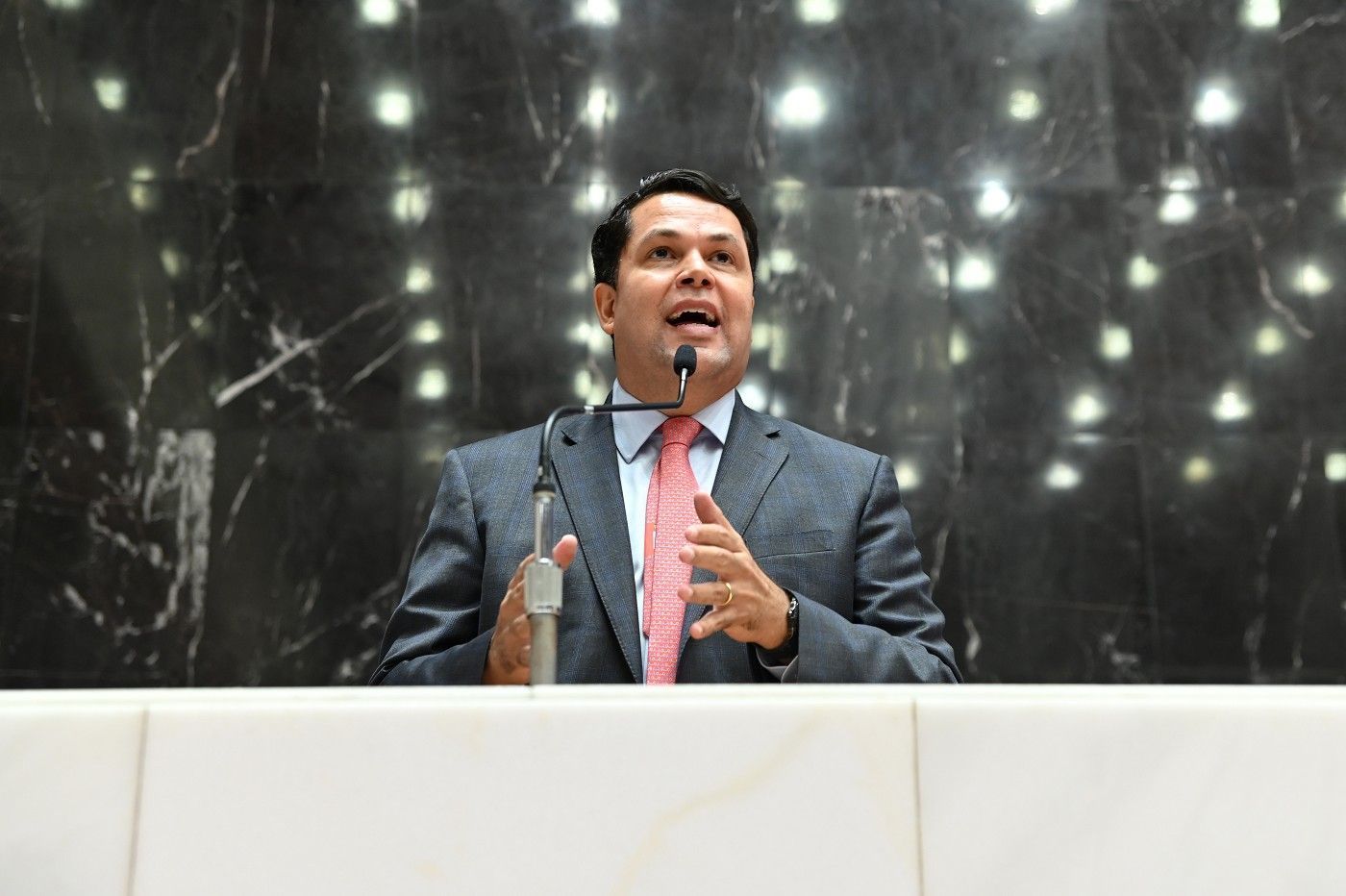 João Vítor Xavier anuncia que não vai disputar a reeleição neste ano