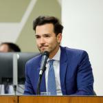Tadeu tem nome aprovado em sabatina marcada por clima amigável na ALMG