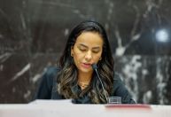 Deputada aponta falhas no transporte e defende metrô até Confins