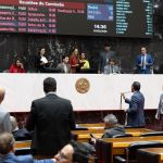 Assembleia aprova 'pacote' de reajustes para servidores de Minas