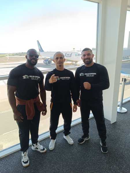 Capoeiristas participam do Volta ao Mundo Bambas, em Brasília.