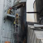 Bombeiros de Três Corações e Varginha controlam incêndio em silo de soja