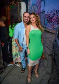 Elenco de 'Vale Tudo' curte festa de Humberto Carrão