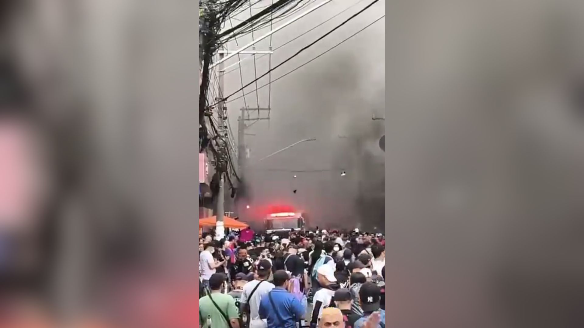 Incêndio no Brás: vídeo mostra fumaça invadindo as ruas e população se afastando das chamas