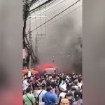 Incêndio no Brás: vídeo mostra fumaça invadindo as ruas e população se afastando das chamas