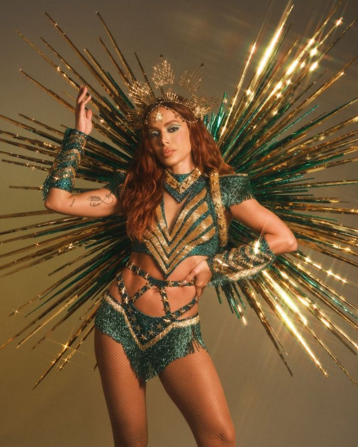 Looks de Anitta para o Carnaval 2024