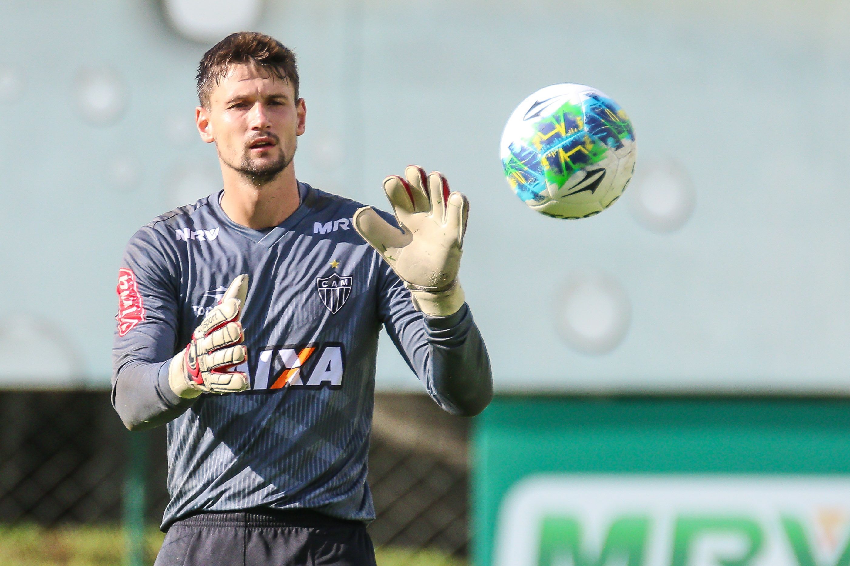 Estreante na elite, clube do Campeonato Mineiro contrata goleiro ex-Atlético