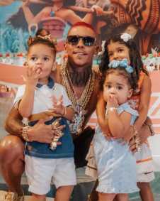 Mc Poze do Rodo e filhos