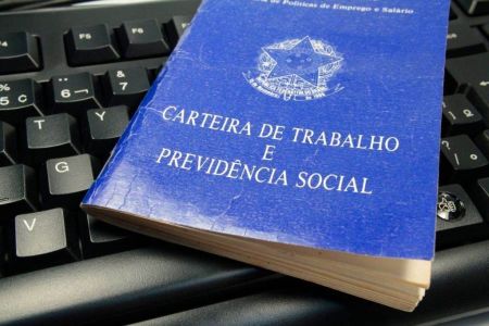 Governo brasileiro lança campanha pelo fim da escala 6x1