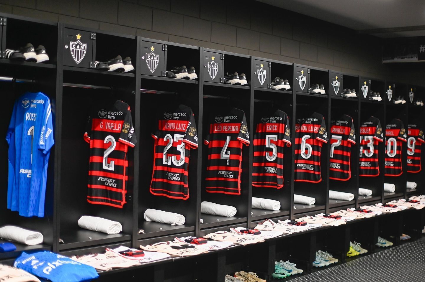 Flamengo vai à Arena MRV com elenco completo e homenageia atletas lesionados