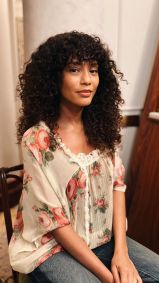 Elenco de Vale Tudo exibe mudanças no visual