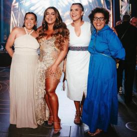 Preta Gil publica fotos com a família