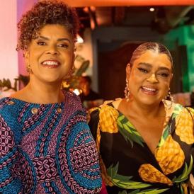 Preta Gil publica fotos com a família