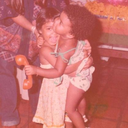 Preta Gil publica fotos com a família