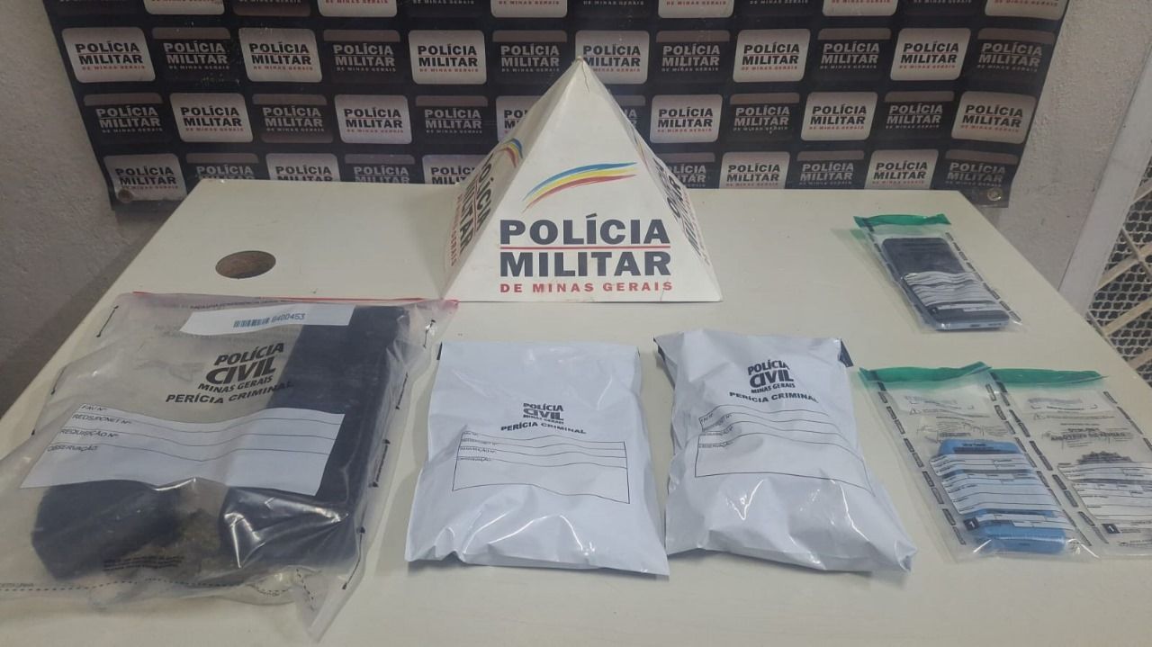 Homem tenta fugir da PM com drogas no carro em Varginha
