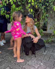 Virginia viaja para ver volta de Neymar