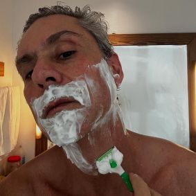 Alexandre Nero revela novo visual para Vale Tudo