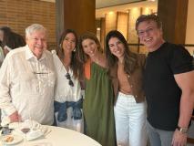 Irmãs Abravanel encontram Boninho