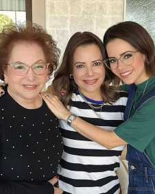 Sandy, mãe e avó