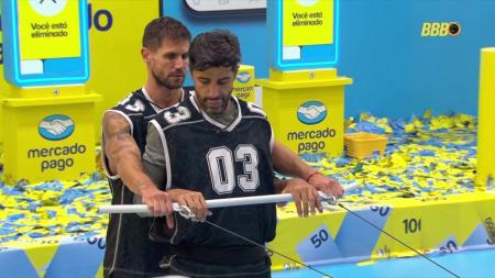 Jonas e Cowboy reclamam com a produção