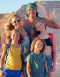 Membros da The Bucket List Family