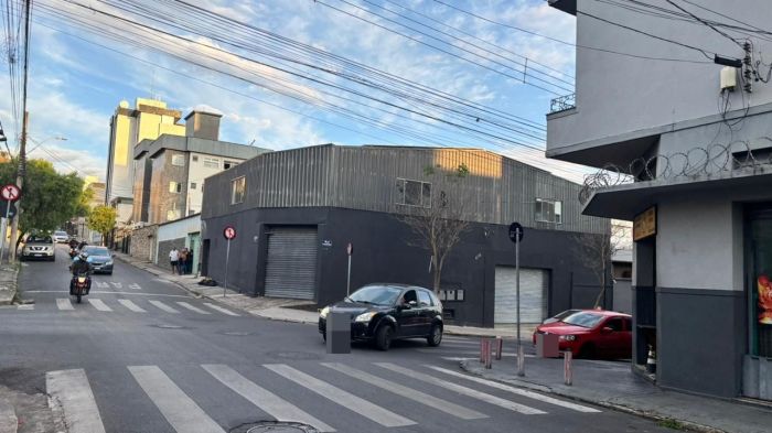 Fluxo de veículos é intenso no bairro Padre Eustáquio, conhecidos pelos muitos cruzamentos