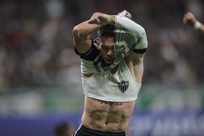 Paulinho viveu grande fase desde que chegou ao Galo Paulinho viveu grande fase desde que chegou ao Galo