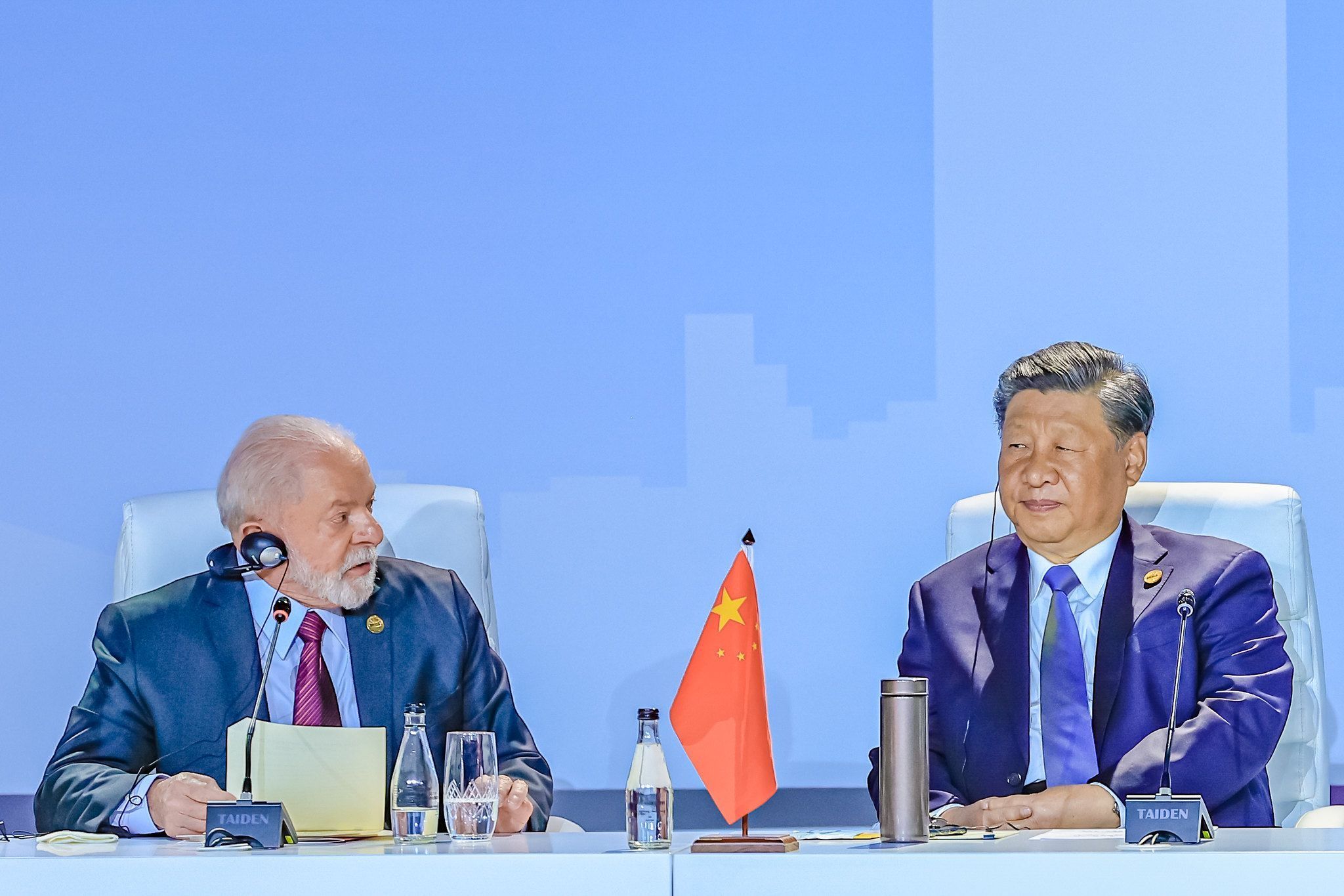 Lula e Xi Jinping conversam sobre acordo Mercosul-China e cooperação tecnológica